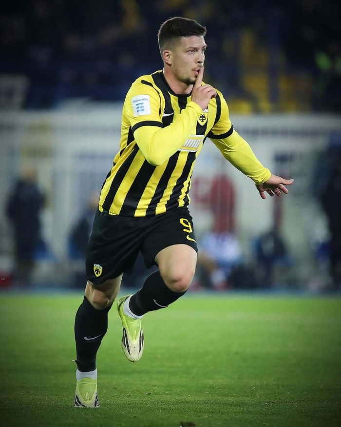 希腊超约维奇梅开二度，雅典AEK客场2：2战平阿特罗米托斯|尼古拉·约维奇|全场_新浪体育_新浪新闻